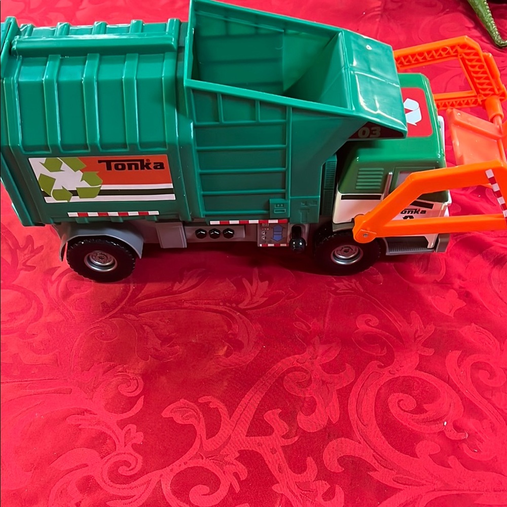 Tonka Green and Orange Toy Garbage Truck